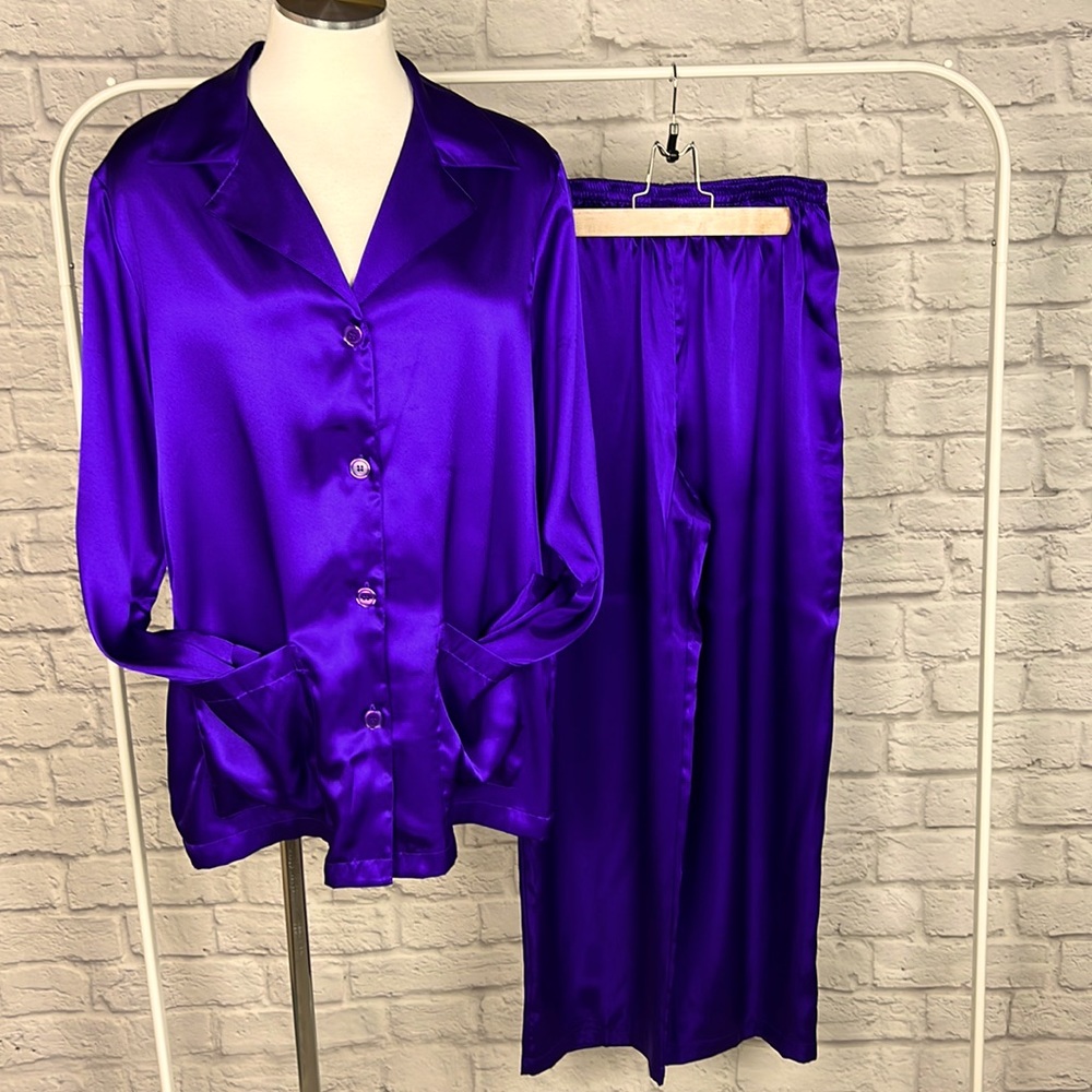 Victoria’s Secret Purple Satin Pajama Set Medium Silky Button Front